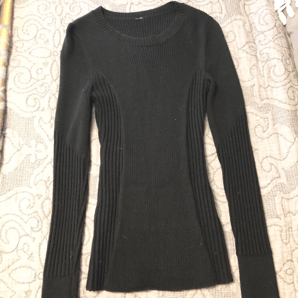 Lululemon Knit Crew Neck Sweater